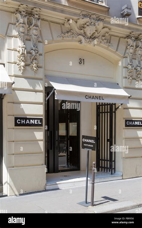 coco chanel paris location